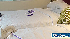 Gorgeous Girl - A Licking By Her Boyfrien In A Hotel Room  She Squirts As Fountain
