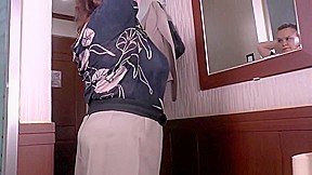Grandma Gloria's old pussy needs getting off