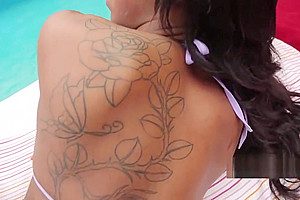 Guy rimming and fucking tranny ass outdoor