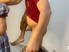 Gym Trainer Se Chudai - Personal Training Lete Lete Bhabhi Ne Leliya Lund Chut Mein!!