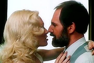 Hawt 80's porn blondie enjoys vehement fuck