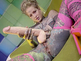 Heavily Tattooed Anuskatzz Stretches Her Ass