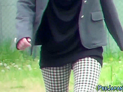 Heels Asian Pee Street