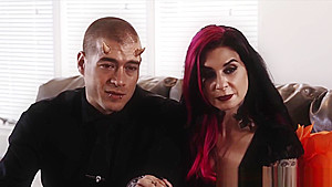 Hellish goth slut pounded in foursome
