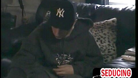 Homemade str8 twink sucked by DILF at home till cum in mouth