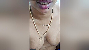 Horny Bhabhi Shows Her Boobs And Pussy