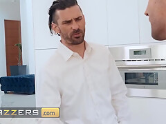 Horny Blonde And Katalina Kyle - Housewife Would Rather Fuck Alex Than Cleaning The House