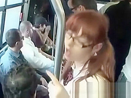 Horny girl fingerfucked to orgasm on bus