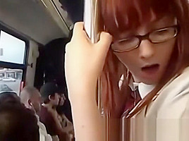 Horny girl fingerfucked to orgasm on bus