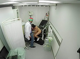 Horny patient gets drilled by the gynecologist