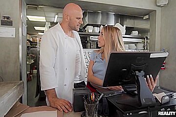 Hot Anal Served In The Kitchen - Khloe Kapri