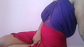 Hot And Sexy Women Desi Dancing