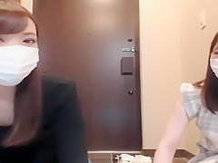 Hot Asian Kitten Fingering Herself On Live Webcam