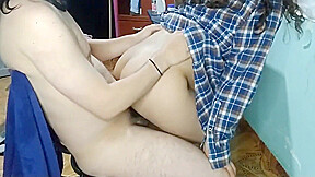 Hot Babe Banged By Muscled Guy