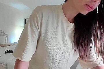 Hot Babe Oily Play