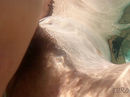 Hot Model Brille Masturbating Underwater In The Jacuzzi Unshaved teen 18+ Pussy