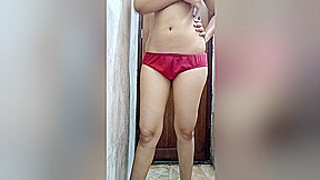 Hot Pahari Girl Navel Showing To Her Boyfriend Ant Bathing