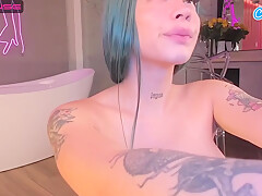 Hot Pawg Rides Dildo
