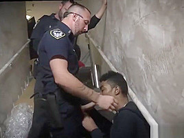 Hot mens gay police first time Suspect on the Run, Gets Deep Dick