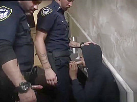 Hot mens gay police first time Suspect on the Run, Gets Deep Dick