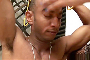 Hot tranny domme plays with slave