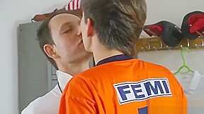 Hot twinks bareback with cumshot