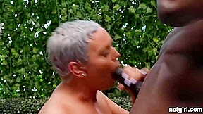 Hot-damn Thats A Big White Booty! - Bbc Anal Casting