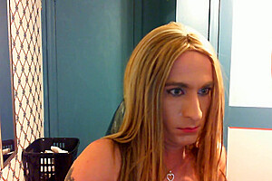 Hott Sissy Femboy Stoken To The Cock Hard On Xmas Alone Kimberlygeorge