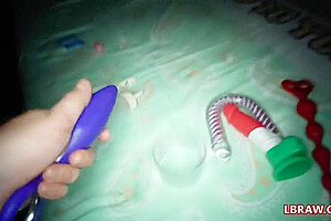 Huge-dicked Ladyboy Polla Toys Her Small Bootie