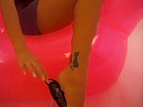 Im Zuzana A Brunette Cam Girl With A Shaved Pussy And Today