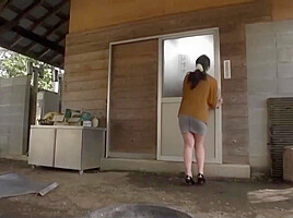 Incontinent Stepmom Wetting Her Skirt