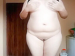 Indian Girl Masturbating