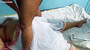 Indian Hot Aunty Was Resting On Bed Wearing Saree Without Blouse, Neighbor Boy Came And Fucked Her