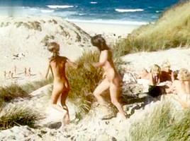 Ingrid Steeger,Various Actresses,Monica Marc,Unknown in Sonne, Sylt Und Kesse Krabbe (1971)