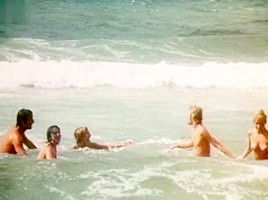 Ingrid Steeger,Various Actresses,Monica Marc,Unknown in Sonne, Sylt Und Kesse Krabbe (1971)