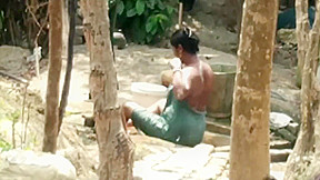 Is Showing Her Boobes While Taking Bath With Indian Aunty