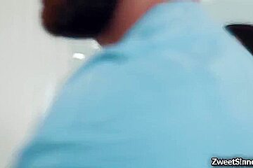 Jade Nile And Small Hands - Gorgeous Fucks With Husbands Friend