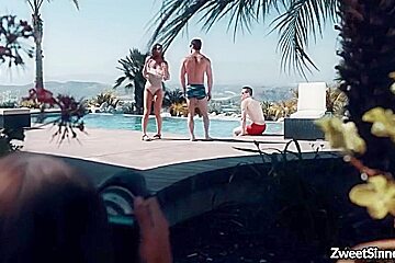Jade Nile And Small Hands - Gorgeous Fucks With Husbands Friend
