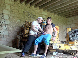 Jess Fucked In Snekaer By John Outdoor - FrenchFuckers