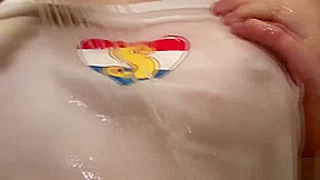 Jessica enjoys masturbating in the shower