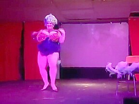 Jezebel Express Zaftig Follies - Burlesque