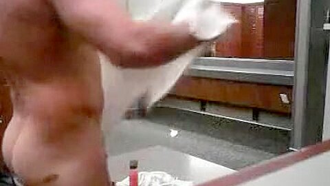 Jj Knight Fucks Austin Wilde Bareback