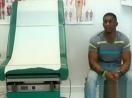 Jock Physiical Ashton Jerrold Knows His Way Around [foot]Balls and Gyms