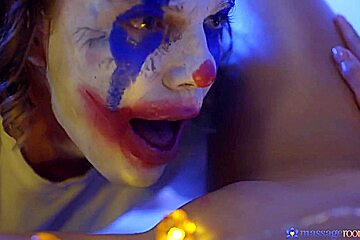 Joker Gives Wonder Woman A Massage Hot Porn Video