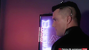 Kali Roses - Beautiful Stripper Gives Vip Treatment