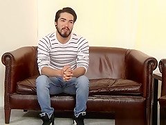 Latino twink Alexis Belfort jacks off his pecker solo