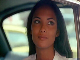 Laura Gemser - Emanuelle And The Last Cannibals (1977) - 2