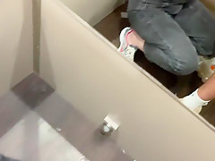 Leokleo - Blowjob In A Public Suck Cock And Swallow Cum
