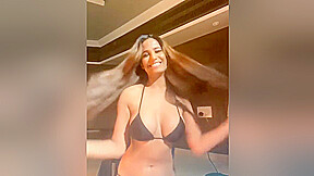 Live Strip Tease - Poonam Pandey