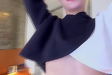 Liz Ocean, Very Beautiful And 18 Years In Old She Was A Slender Beautiful Gir